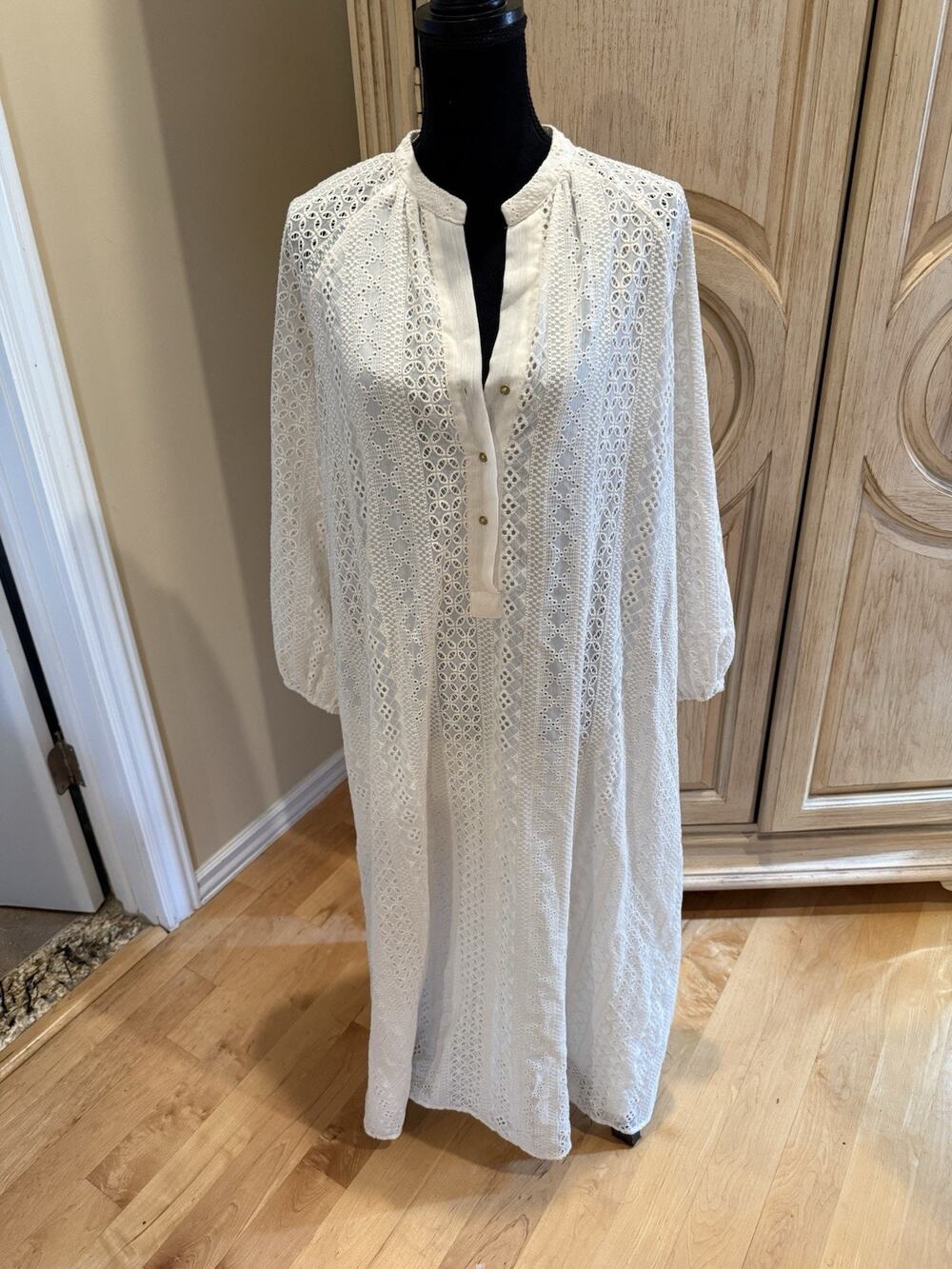 Zara Ivory Eyelet Embroidered Long Sleeve Maxi Dress Women’s Size M NEW